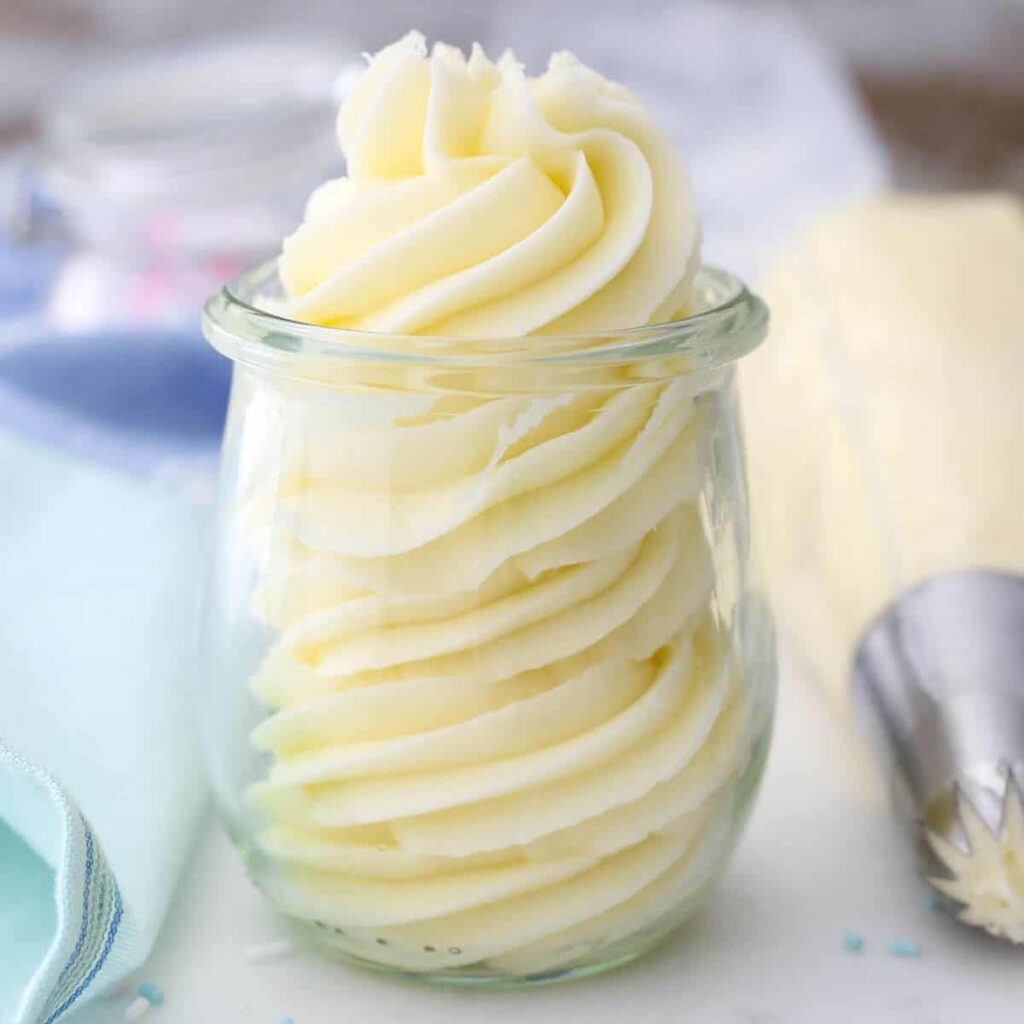 Vanilla Buttercream Frosting SQ